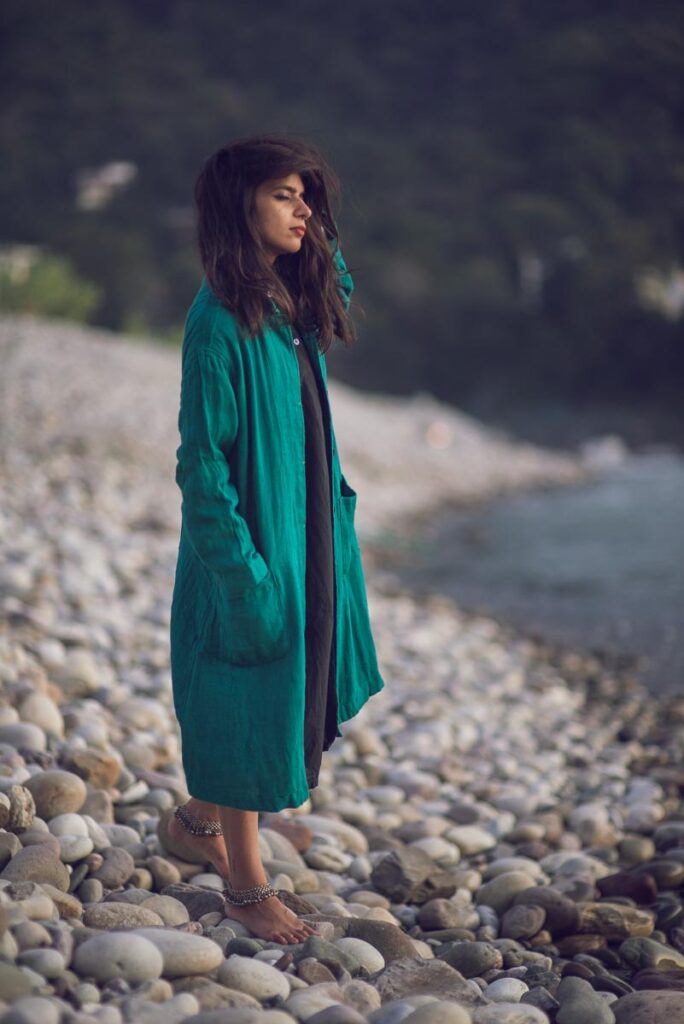 Shbt nov rishikesh shoot – Short Hair Big Teeth